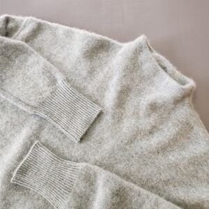 Magaschoni 100% Cashmere Funnel Neck Sweater Large in Grass Heather Minimalist